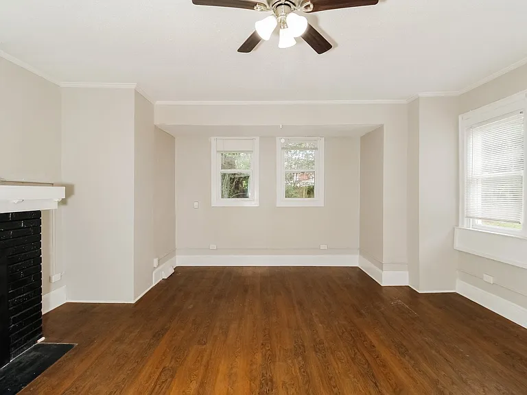 50347_020_living_room_13461754.jpg