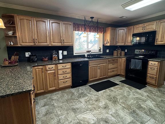 5th image of 255 E Hardin Ln