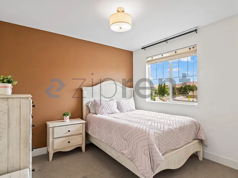 5996 Markham Dr — Photo 25