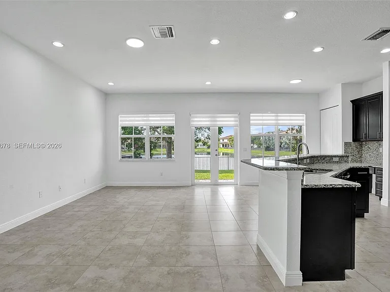 10340 Lake Vista Ct — Photo 55