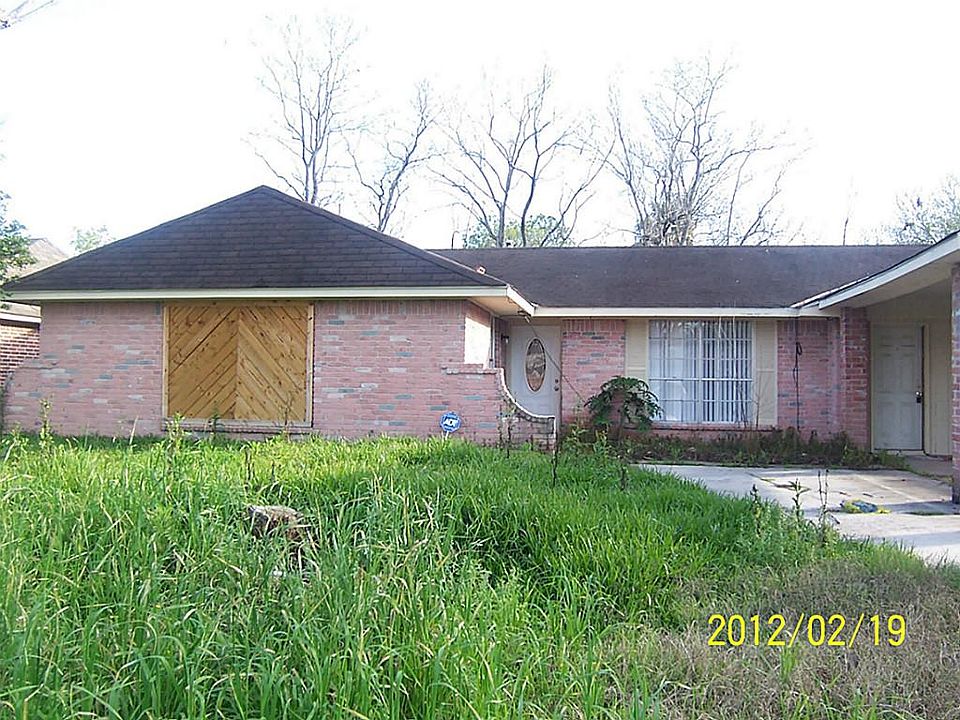 2nd image of 1015 Cherry Spring Dr
