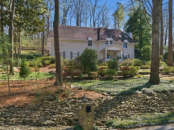 3rd image of 3665 Brookwood Rd