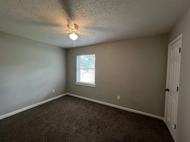 1207 Tahoe Rd — Photo 5