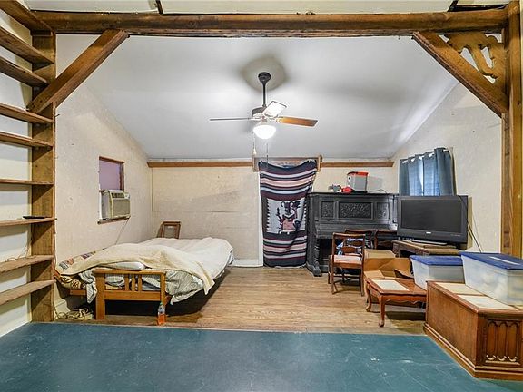 2nd image of 1201 Saint Philip St #B