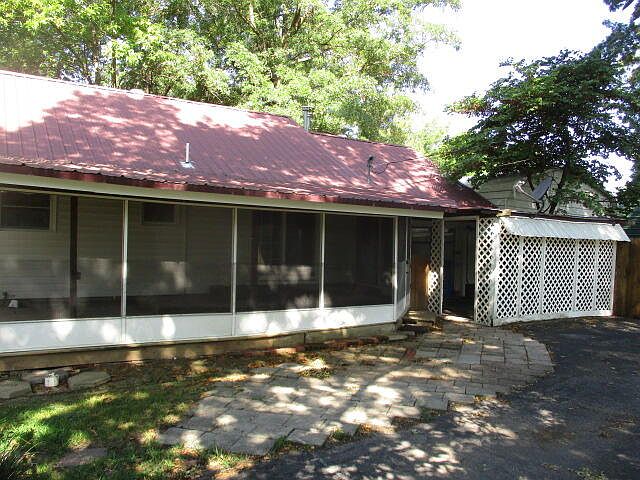 2nd image of 600 N Pine St