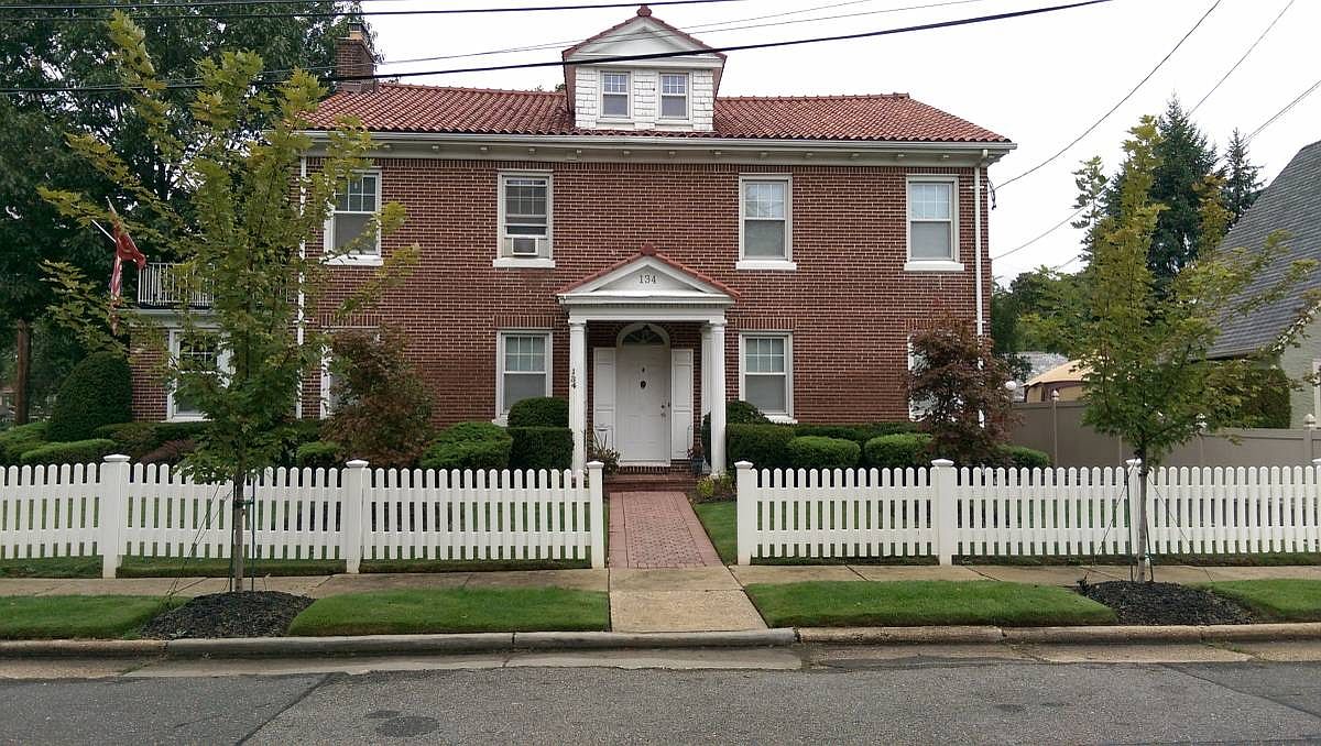 134 Cathedral Ave, Hempstead, NY 11550 Zillow