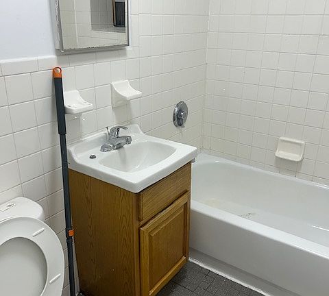 3rd image of 451 E 116th St APT 14