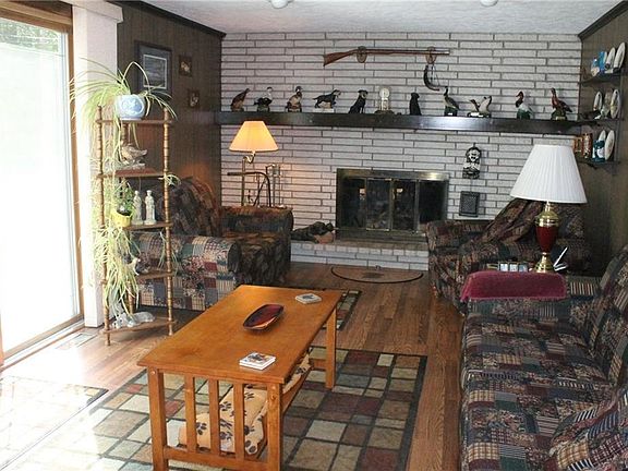 5th image of 282 Fareway Ln