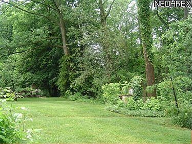 2nd image of 166 Jerrol Ct