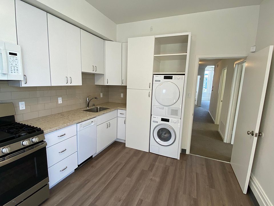 Kitchen: This unit has a large recently remodeled Kitchen, and enjoys lots of natural light. It has new appliances, including a dishwasher and washer/dryer, as well as new flooring and cabinets.