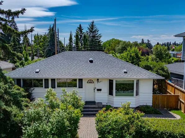 3931 N 23rd Ave SW, Calgary, AB T3E 0J9