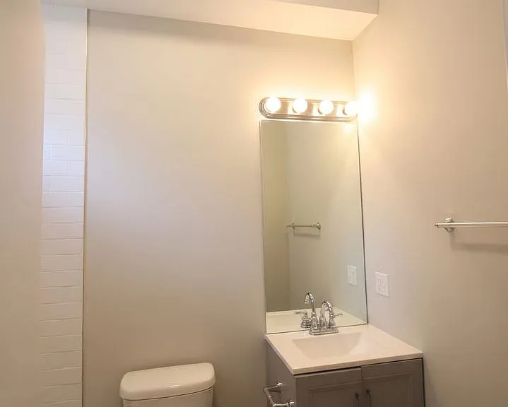 4200 N Milwaukee Ave #2N — Photo 6
