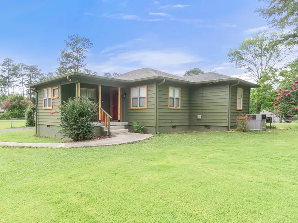 114 Cross St, Chickamauga, GA 30707