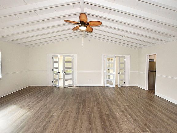 5th image of 1725 41st Ave