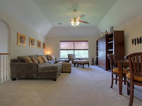 4th image of 3010 Haverling Dr