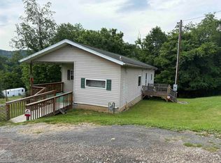 396 Riverview Ave, Fairmont, WV 26554
