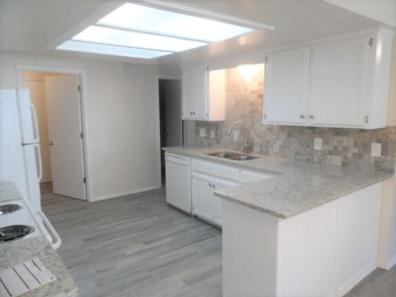 4th image of 2801 Belknap Ave