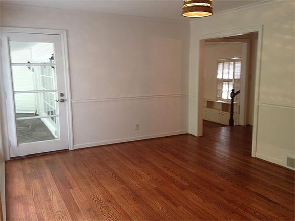 4th image of 676 Dixon Dr #0