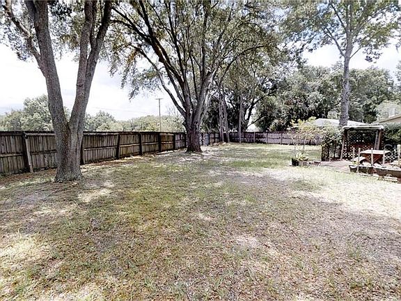 4th image of 1017 Waterdale Ct