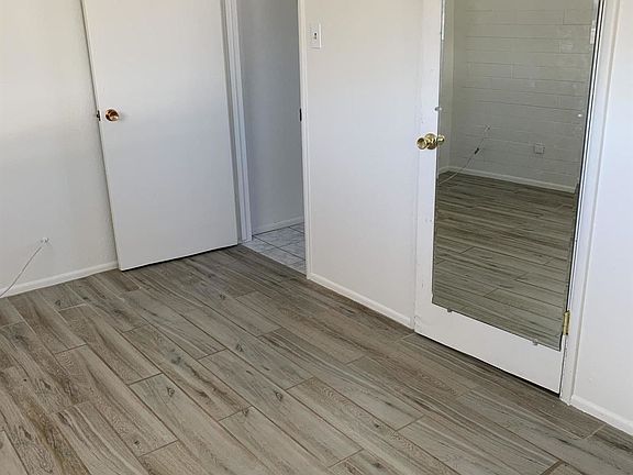 5th image of 11134 W Ohio Ave
