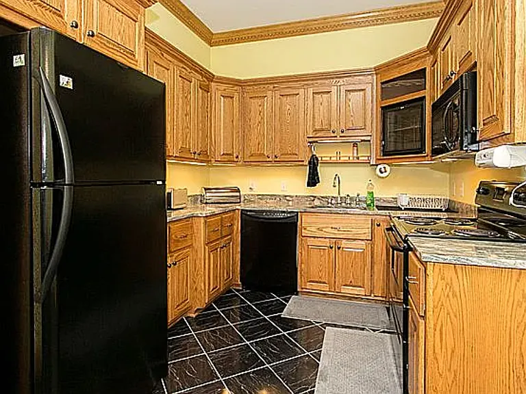 16521 River Rd — Photo 9