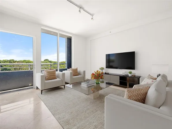 3250 Grand Ave APT 506, Miami, FL 33133