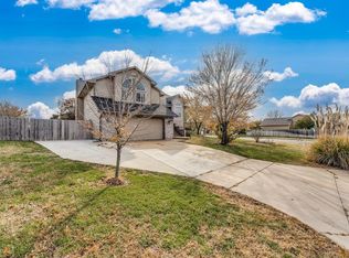 9207 E Clark St, Wichita, KS 67207
