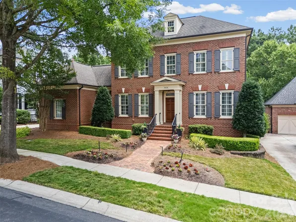 9414 Heydon Hall Cir, Charlotte, NC 28210