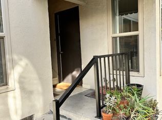 11723 Riverside Dr APT 4, Valley Village, CA 91607