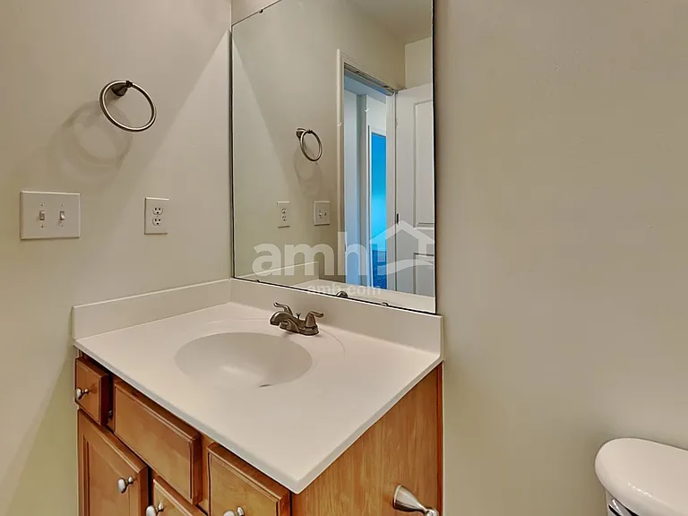 407 Pine Hill Ln — Photo 15