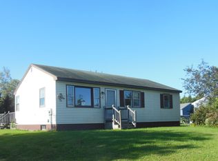 17 Kingman St, Fairfield, ME 04937