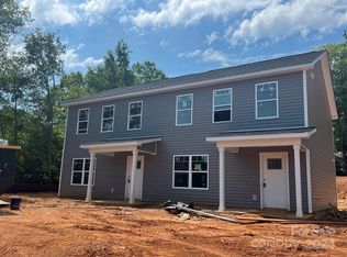 1122 13th Avenue Ct NE, Hickory, NC 28601