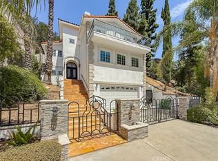 21047 Dumetz Rd, Woodland Hills, CA 91364