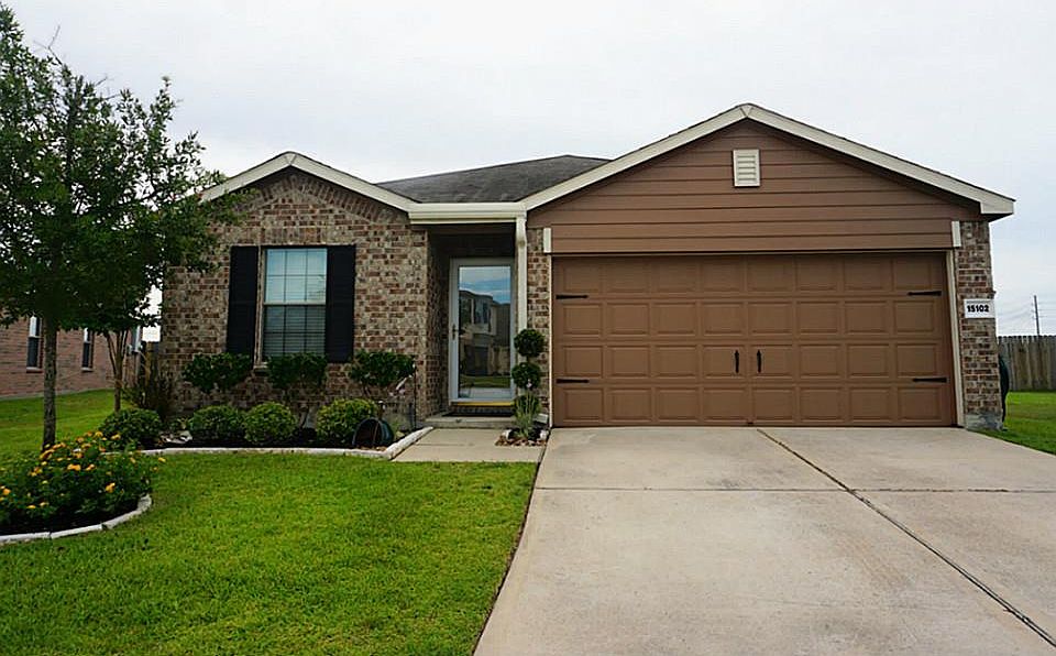 1st image of 15102 Benson Landing Dr