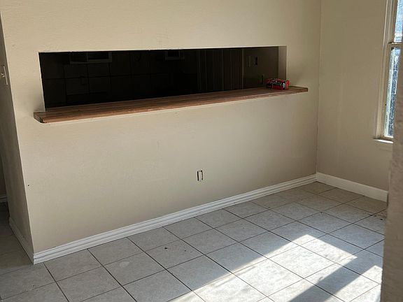 3rd image of 10224 Shelburne Dr #10224