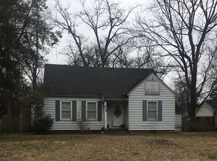 818 Cedar St, Greenville, MS 38701