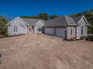 6 Westwood Pl, Moberly, MO 65270