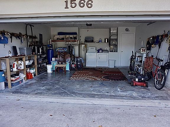 4th image of 1566 SW Janette Ave