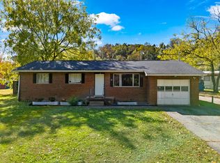11 Braxton Dr, Huntington, WV 25705