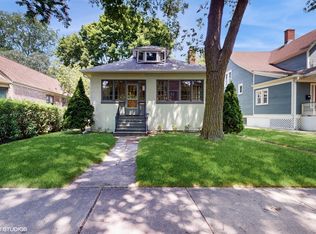 1213 Main St, Evanston, IL 60202