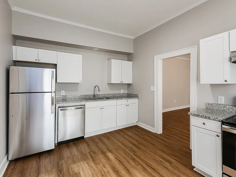 1471979_023_kitchen_13334071.jpg