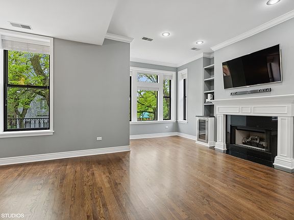 3rd image of 1849 N Cleveland Ave APT 2N