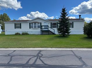 315 Orchard Cove Dr, Otisville, MI 48463