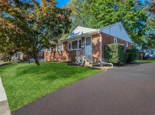 702 Pennbrook Ave, Lansdale, PA 19446