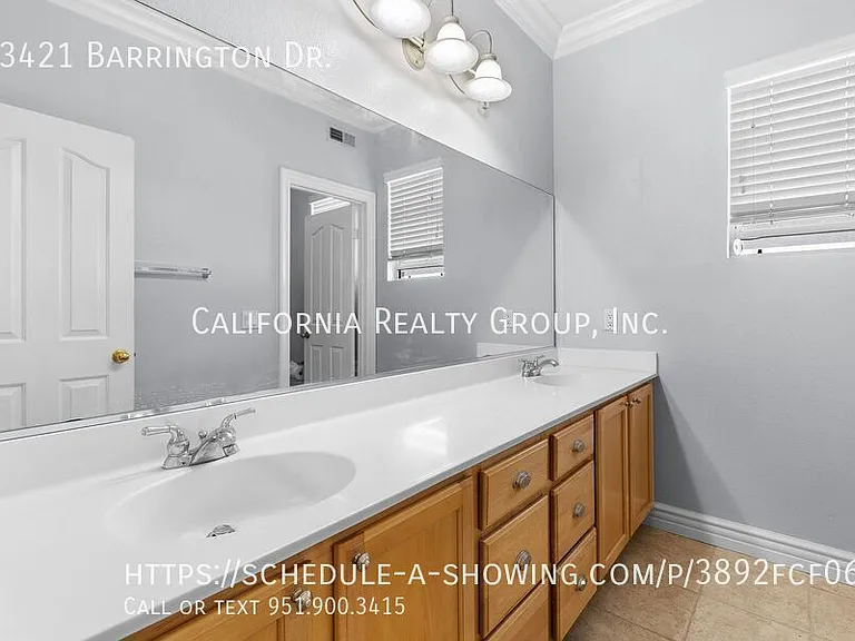 33421 Barrington Dr — Photo 45