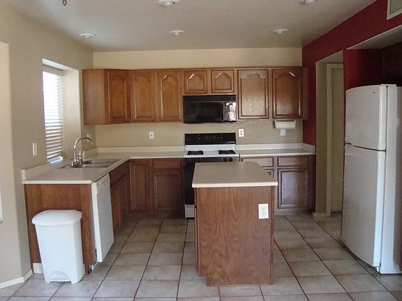 2nd image of 2541 N 125th Dr