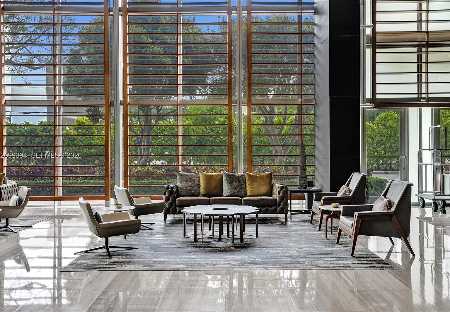 Two Midtown Miami Condo — Photo 3