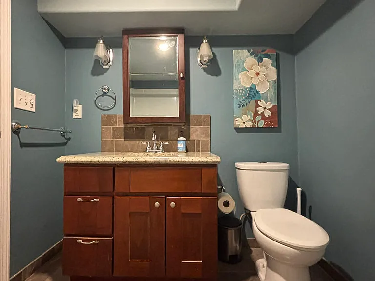 130 N Franklin Ave #2 — Photo 8
