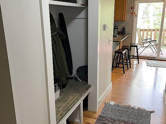 5th image of 7124 Belmont Ave NE