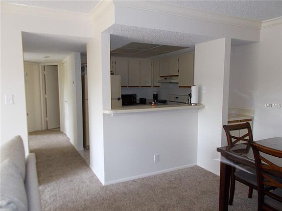3rd image of 19505 Quesada Ave #L